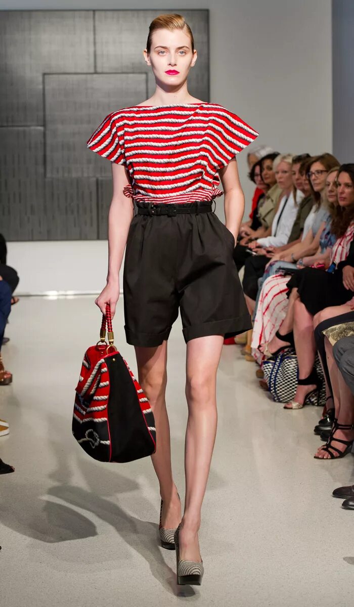 Ив сен лоран комбинезон. Ив анри́ дона́ матьё сен-лора́н. Ив сен лоран коллекция пиджаков. Ив сен лоран коллекции одежды. Ив сен лоран последняя коллекция.