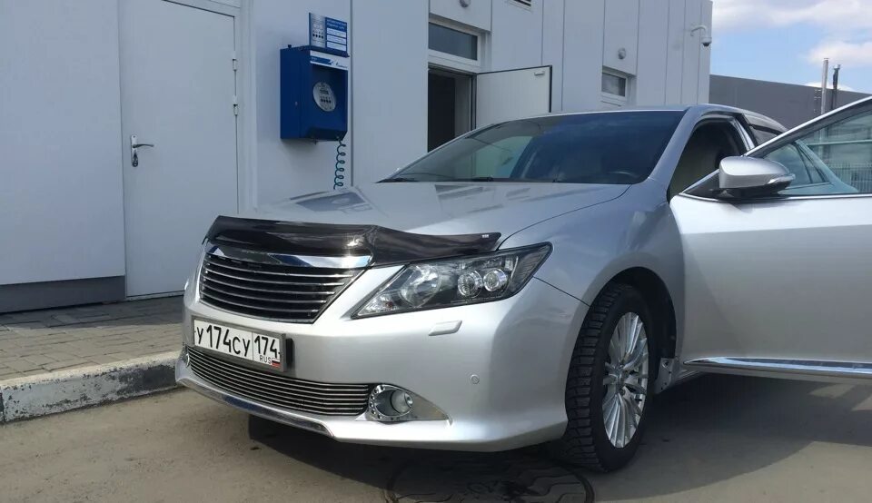 Камри 50 кузов 2.5. Камри 2.5 50 кузов. Toyota Camry v50 2.5. Тойота Камри 50 серебристая. Камри 55.