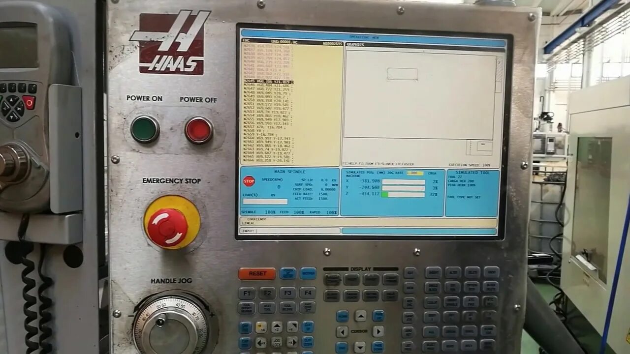 Юфл центр 2008. Фрезерный станок Haas VM 3. Haas TL 1 пульт управления. Стойка Haas панель управления. Привод шпинделя Haas VM-3he.