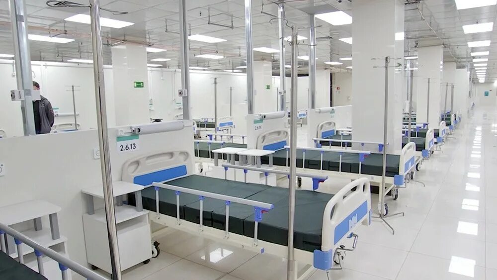 новая инфекционная больница в новой москве. временный госпиталь для пациентов с covid-19 в сокольниках. коммунарка ковид центр. больница коронавируса. центр коронавируса.