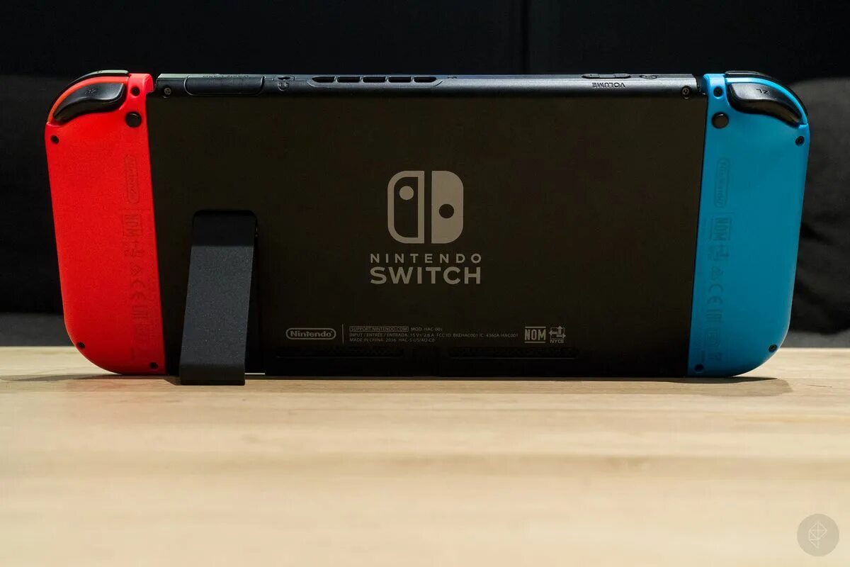 Nintendo Switch Backside. Нинтендо свитч задняя сторона.