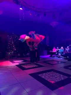 Лесбияндардың жыныстық қатынасқа түсуі туралы бейне