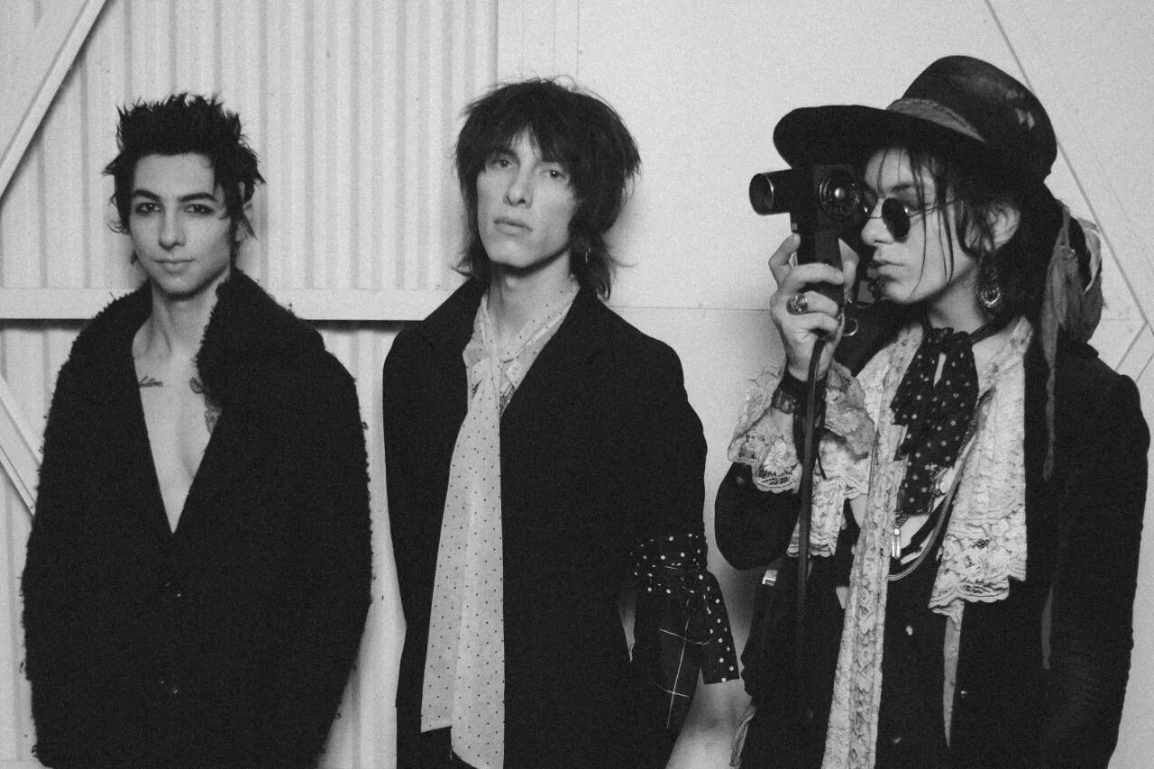 Группа Palaye Royale. Palaye Royale Emerson. Palaye Royale обои. Palaye Royale фотосессии. Palaye royale песни