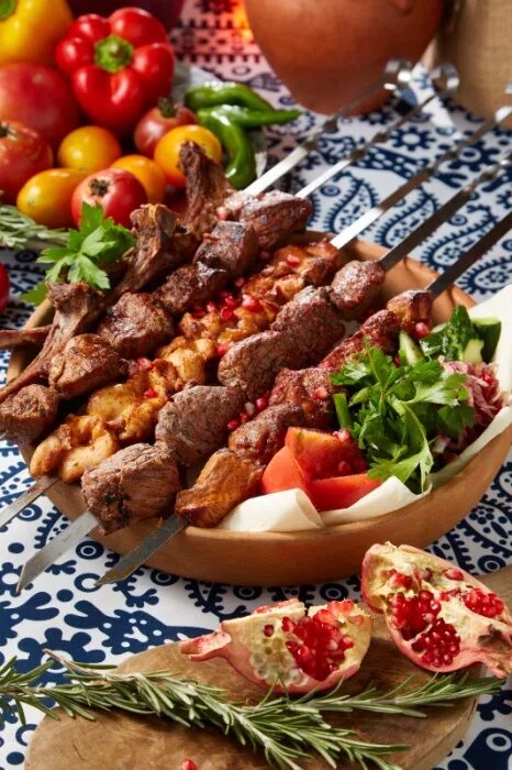 шашлычный дом в подольске. шашлык на дом смоленск. шашлык на дом смоленск. карбонат(чалагач). шашлык из свинины в контейнере.