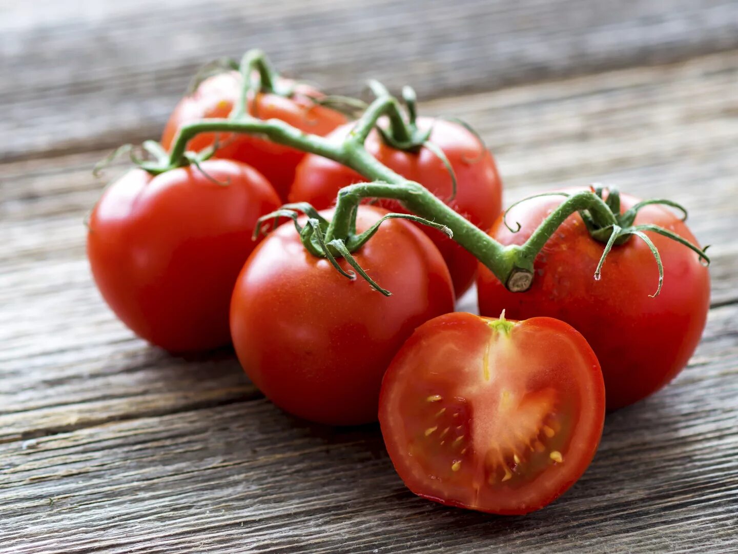 Томат Бетта f1. Томаты Pomodoro. Томаты на ветке. Помидор картинка. 8 tomatoes