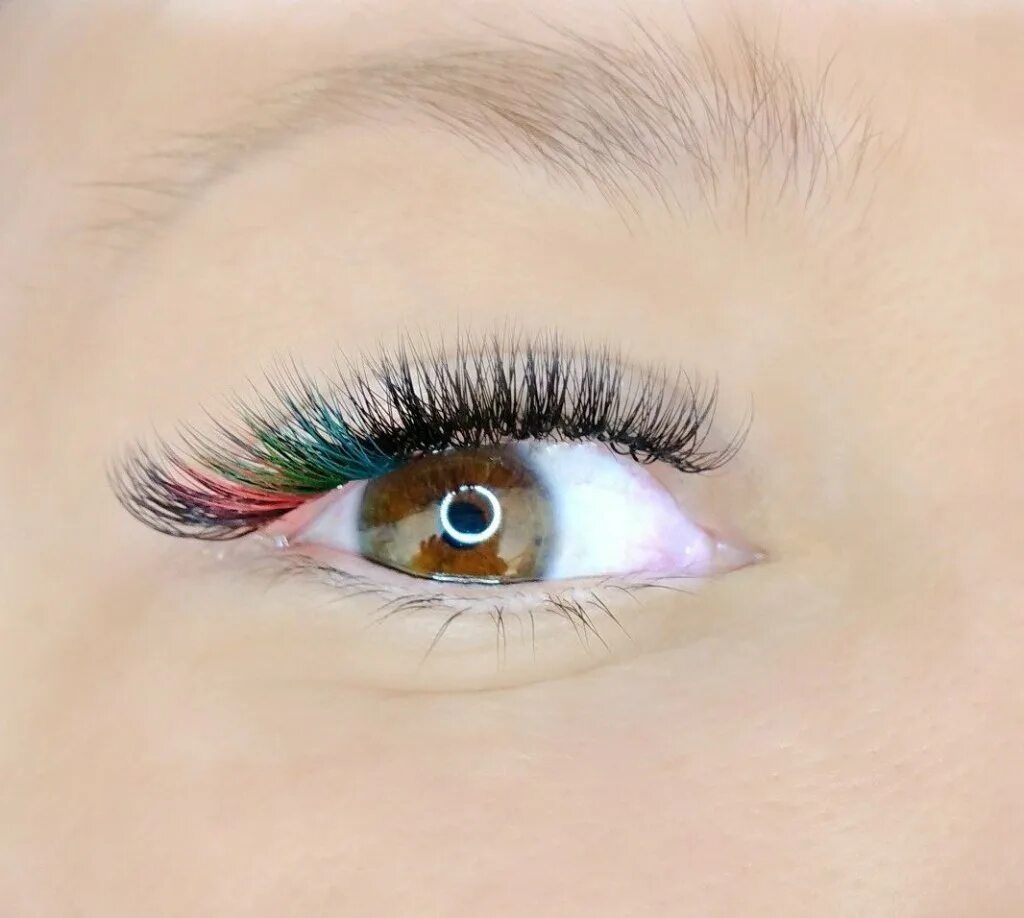 Наращивание ресниц детям. Наращивание ресниц 2д эффект липецк. цветные ресницы. нарощенные ресницы разноцветные. наращивание ресниц цветные уголки.