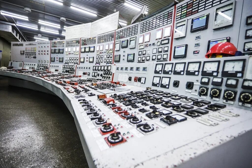 Тэц род. Градирня атомной станции. Тэц в балашихе. Угольная тэц германия. Башни градирня тэц.