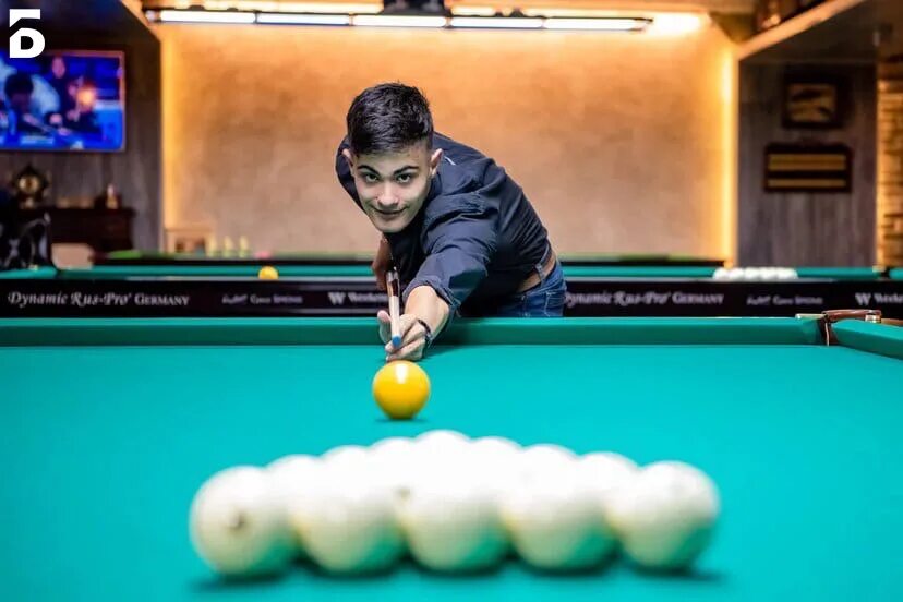 Бильярд вестерн калуга. Бильярд на маршала жукова 60. Бильярдный клуб. Бильярд сергиев посад. Бильярд балашиха.