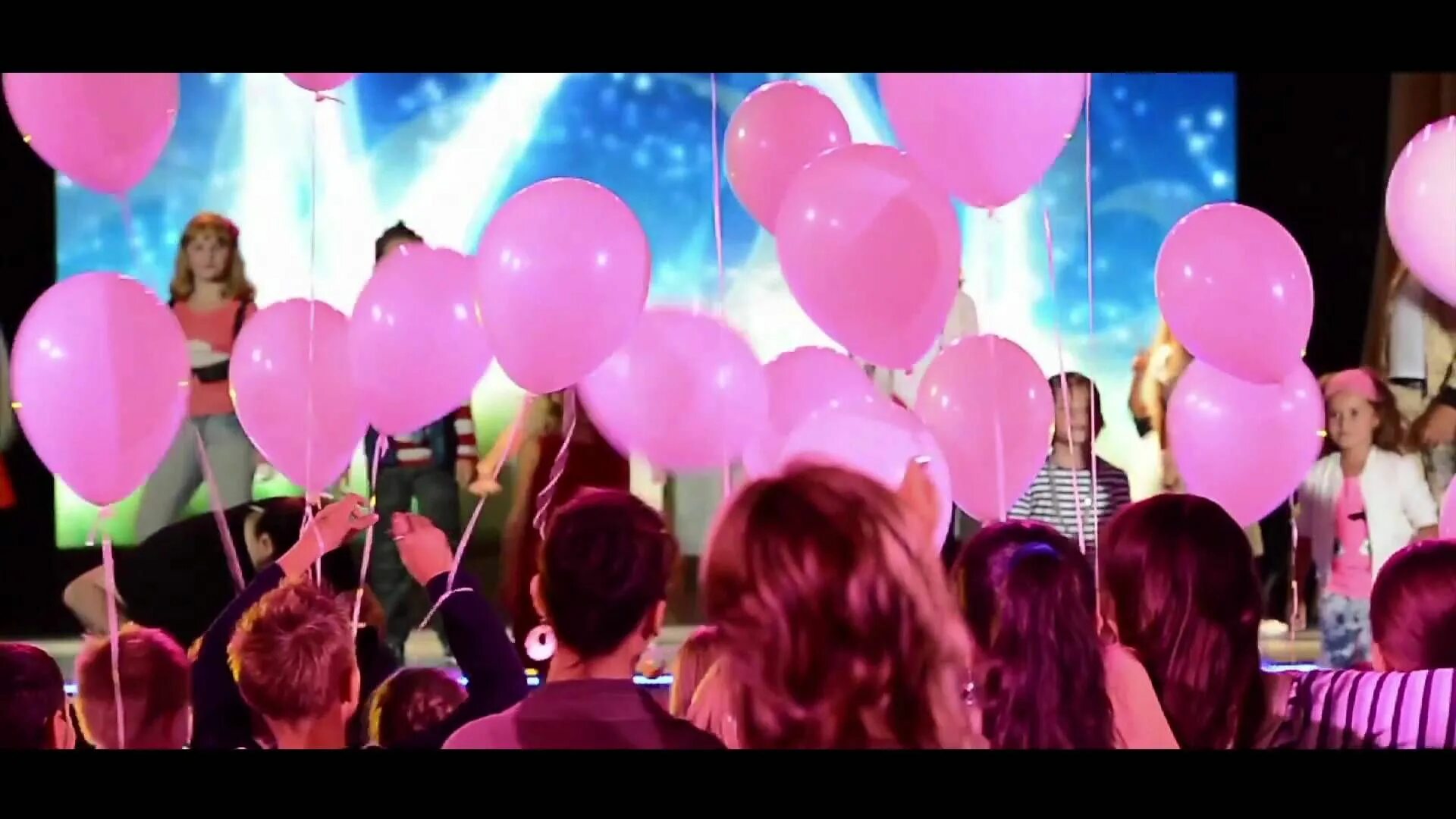 Детский хор великан робот бронислав. Детский хор великан звезды. Ай будет круто. Танец маленькие звезды детский сад средняя группа. Ай будет круто.