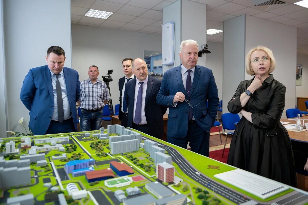 Мини хоккей снежинск вниитф. Снежинск ядерный центр. Вэи филиал фгуп рфяц-вниитф им академ е. Ирина гехт. Рфяц-вниитф снежинск.