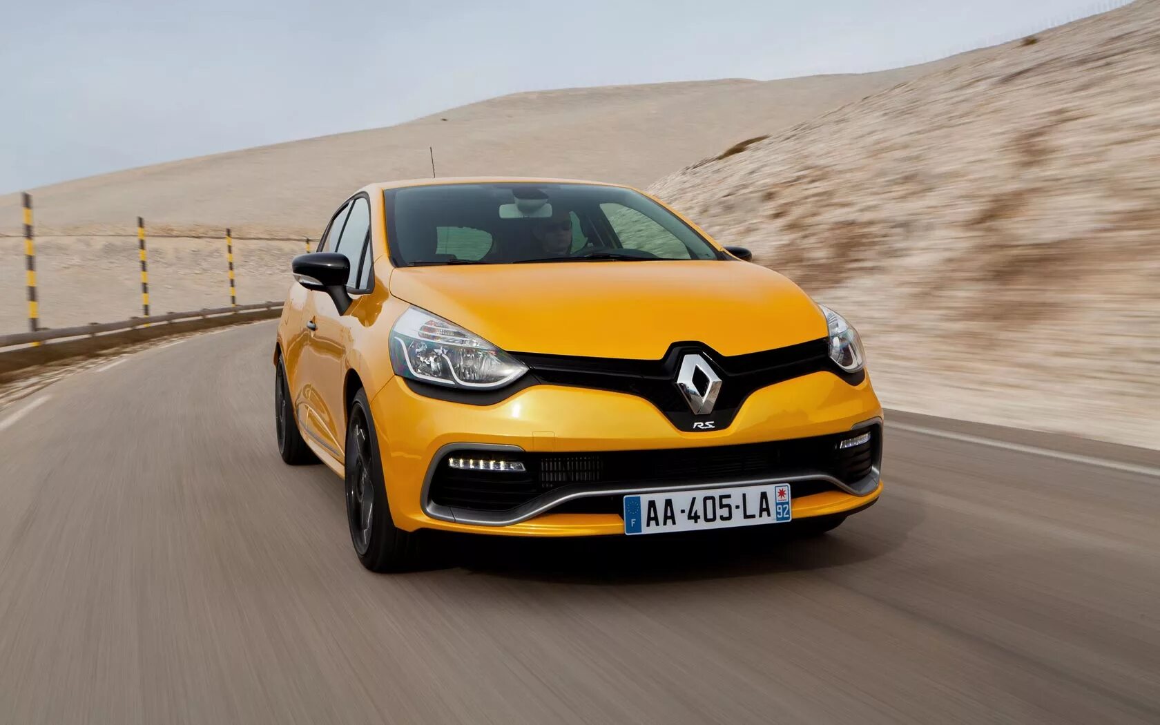 Renault Clio r.s. 200 EDC. 2013 Renault Clio RS 200. Машина Рено Клио 2013 года. Ренаулт машина.