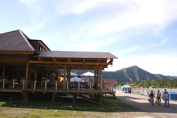 иогач горный алтай. турбаза веселый роджер алтай. турбаза бирюзовая катунь горный алтай. бухта алтай. алтайский край катунь река горный алтай.