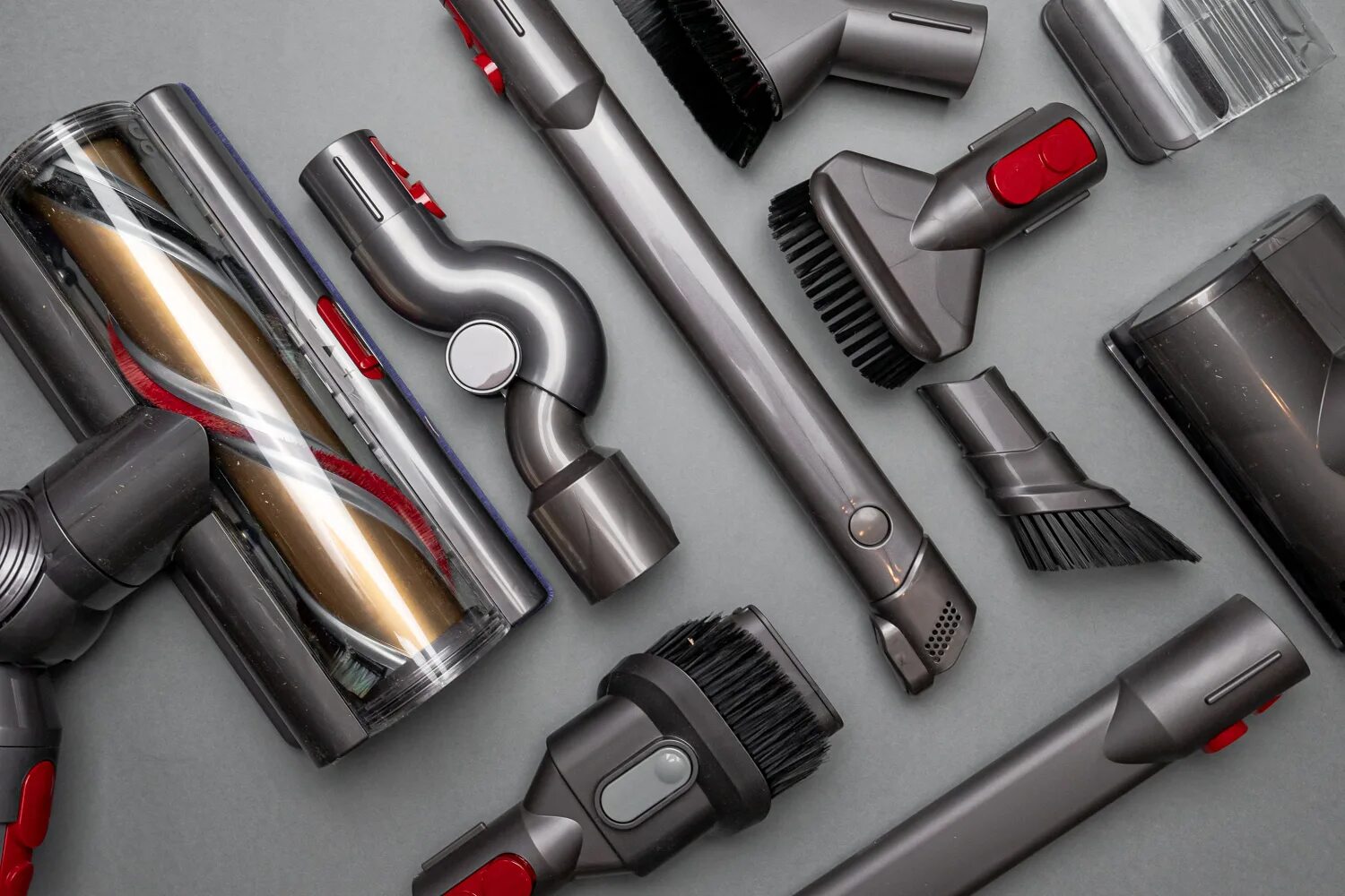 Dyson v8 absolute. Пылесос Dyson v11 absolute. Dyson v11 absolute насадки. Пылесос Дайсон v8 absolute. Чем отличается пылесос дайсон