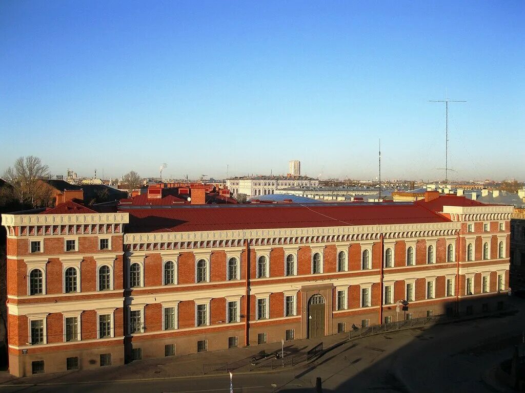Центральный военно-морской музей здание. Центральный военно-морской музей в санкт-петербурге здание. Крюковские казармы. Военно-морской музей в санкт-петербурге. Центральный военно-морской музей в санкт-петербурге.