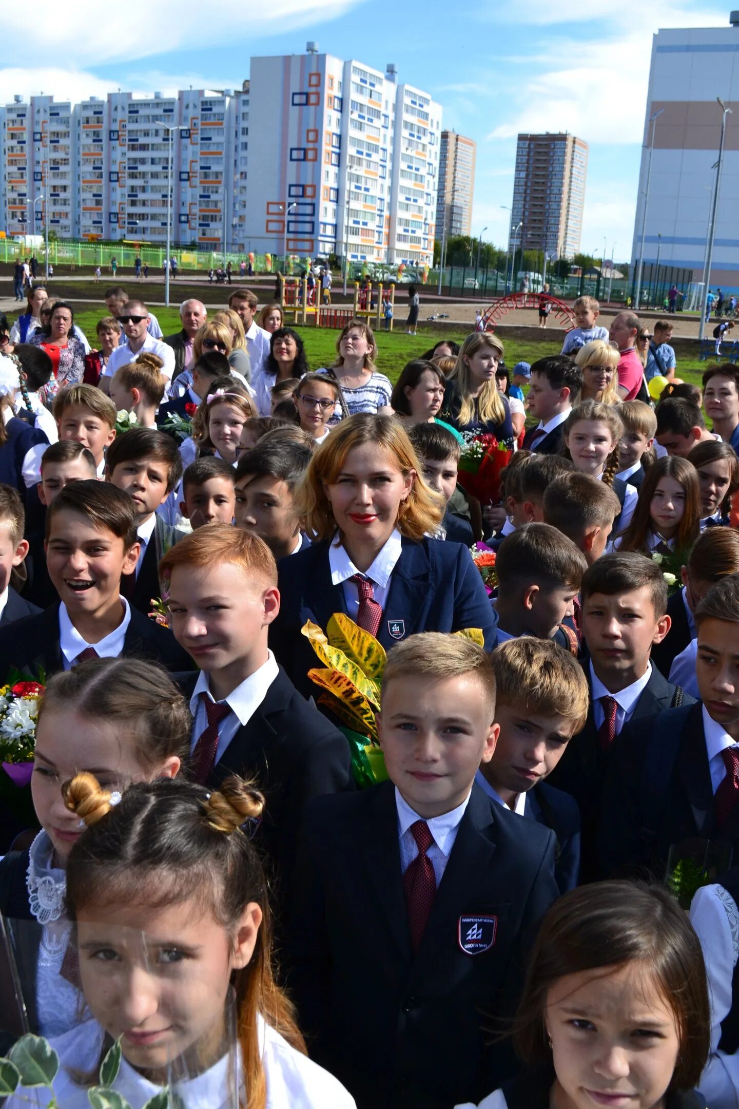 4 школа челны. 41 Школа Набережные Челны. 41 Школа Набережные Челны внутри. 42 Школа Набережные Челны. 41 Школа Набережные Челны учителя.