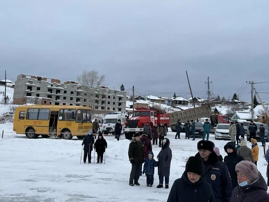 Погода в верхнем уфалее на неделю точный. Верхний Уфалей паводок. Новости верхнего Уфалея. Уфалей новости. Верхний Уфалей новости на 01.06.2022.