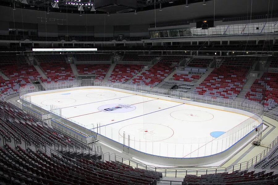 большой хоккейный. хоккейная арена сочи. ледовый дворец хк сочи. хоккейный дворец в сочи. настольный хоккей liverpool dfc.