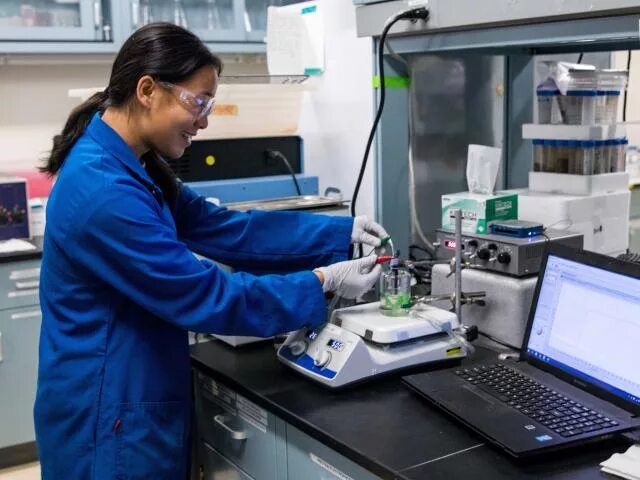 Bio engineer. Инжиниринг лаб. био инжиниринг военный. биореактор для лаборатории. логотип hualan biological engineering.