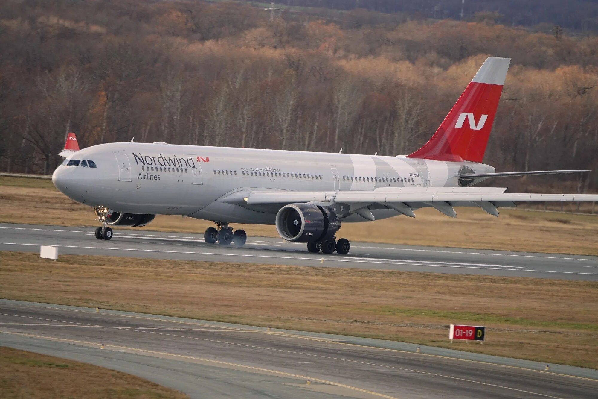 Северный ветер горячая. A330-200 Nordwind. Аэробус а 330 200 Норд. Аэробус а330-200 Норд Винд. А-330 самолет Норд Винд.