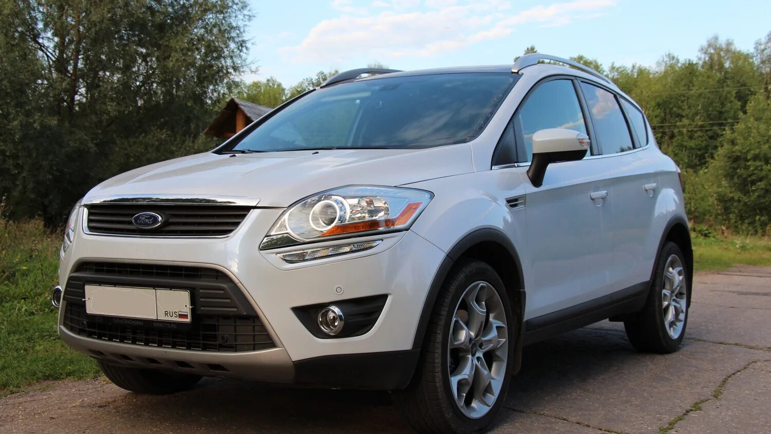 Куга 2.5 турбо. Ford Kuga 2.5. Ford Kuga 2,5 2012. Форд Куга Титаниум. Форд Куга 1.