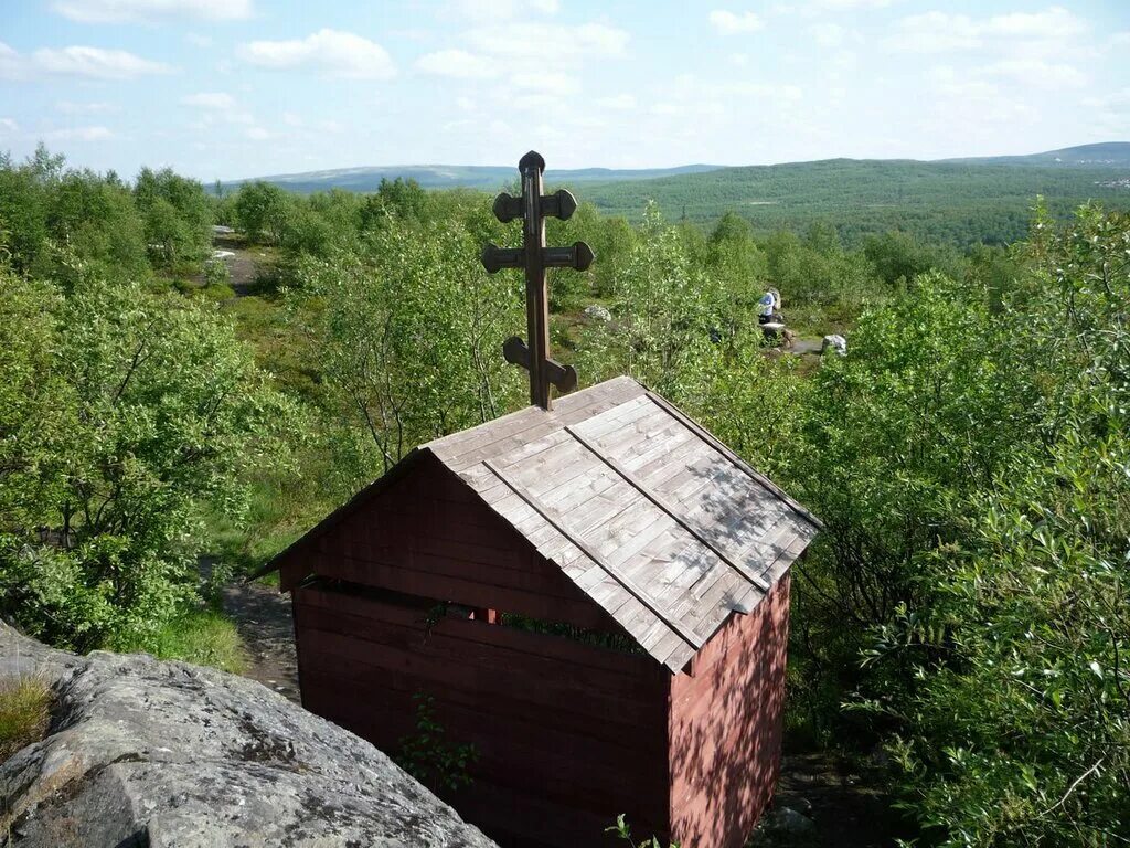 Родник Фадеев ручей. Родник Фадеев ручей Мурманск. Родник Петра и Февронии Мурманск.