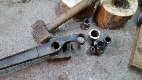 Замена сайлентблоков патриоте