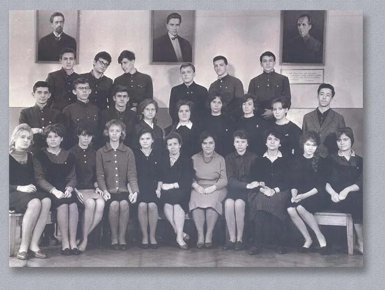 минеральные воды школа 103 выпуск 1983 года-. выпуск школы воротынец 1966 года. выпускники 1 ленинградского медицинского института. выпускник 1965 года. выпуск 1980 года школа 782 москва.