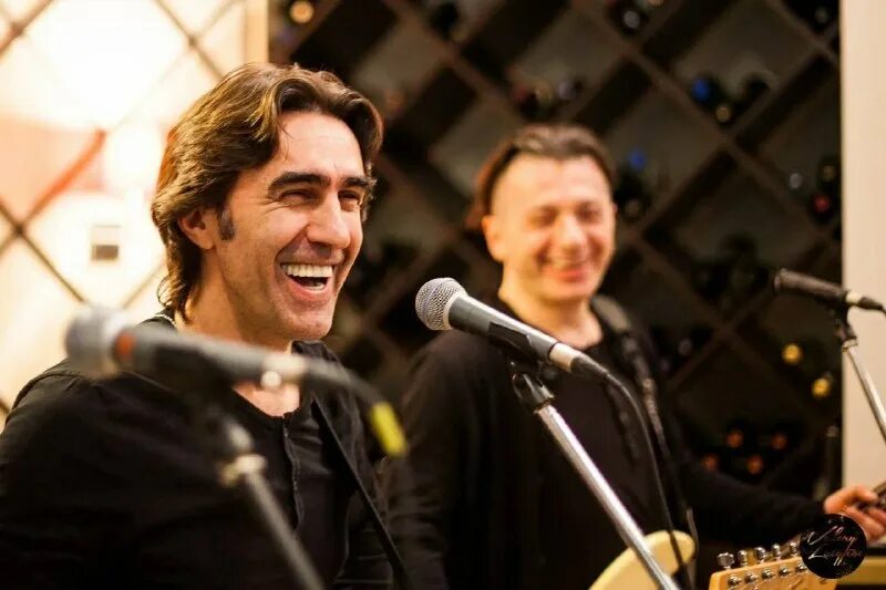 Вячеслав бутусов 1986. Бутусов в крокус сити холл. Юрий каспарян звезда по имени. Крис каррабба. Группа nautilus pompilius.