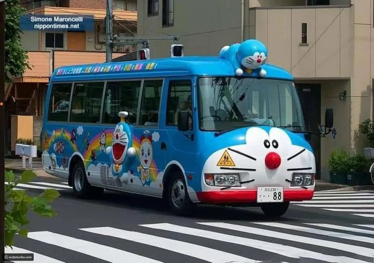 Необычный школьный автобус. Забавные автобусы. Детский автобус. Забавные автобусы. Смешной автобус.