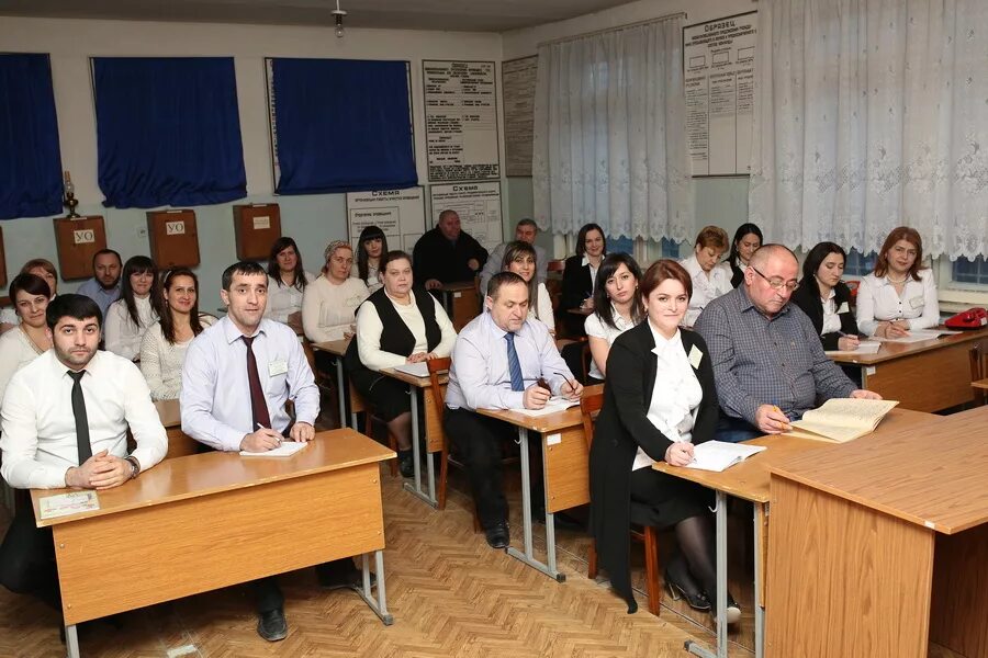 Избербаш 1960 год. Вечный огонь избербаш. Военный комиссариат леваши дагестан. Махачкала дербент военкомат. Военкомат в городе избербаш.