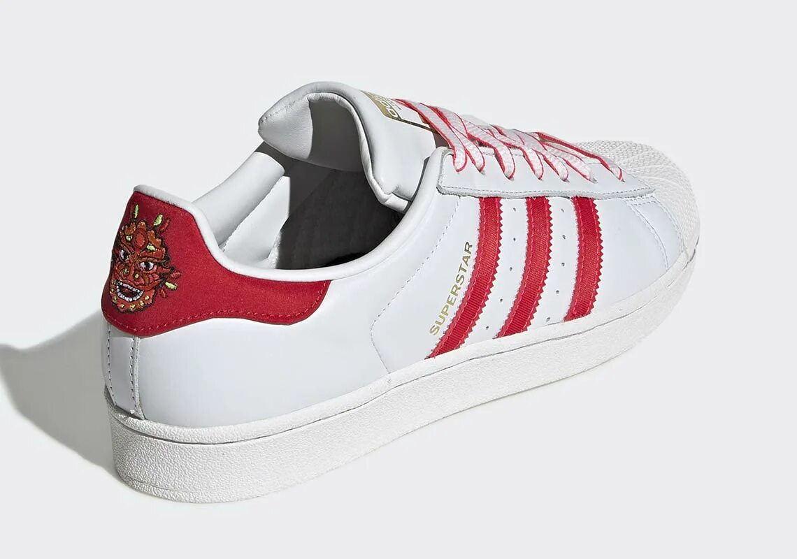 Adidas 2019. Adidas Superstar китайский новый год. China New year adidas кроссовки. Adidas Originals CNY. Китайский адидас