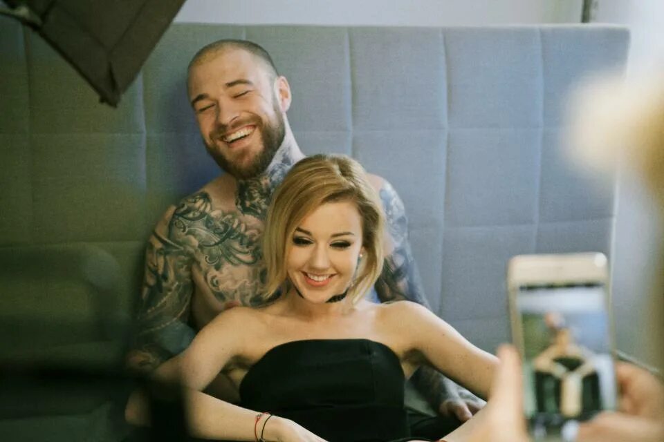 Юлианна караулова фото. Юлианна караулова разбитая любовь. Фулл клип. Клипы ру тв 2016. Муз тв юлианна караулова.