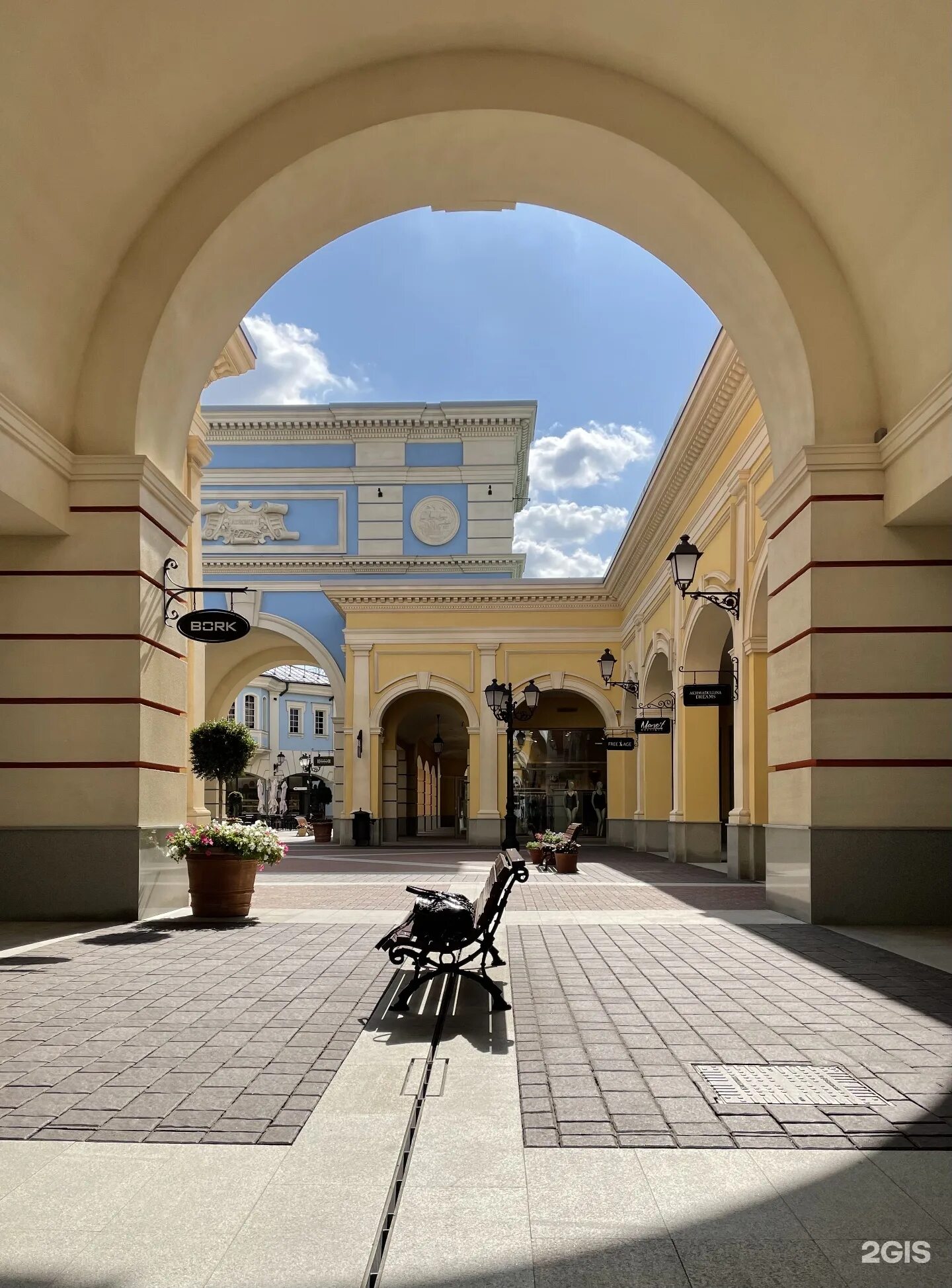 Пулковское шоссе outlet village. Аутлет пулково часы работы. Торговый центр пулково аутлет. Пулково деревня аутлетов. Пулково аутлет виладж.
