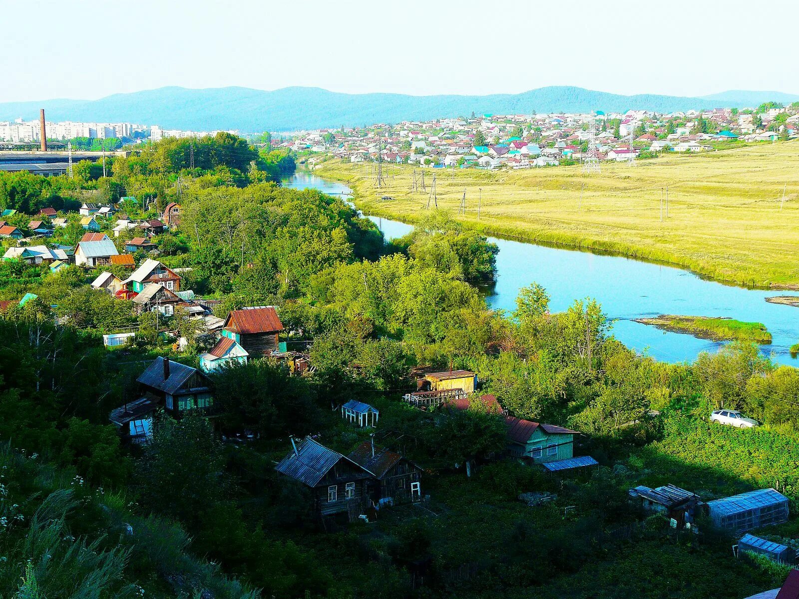 Сад белорецк. БМК 6 Белорецк сад. Белорецк тротуар вдоль реки белой фото.