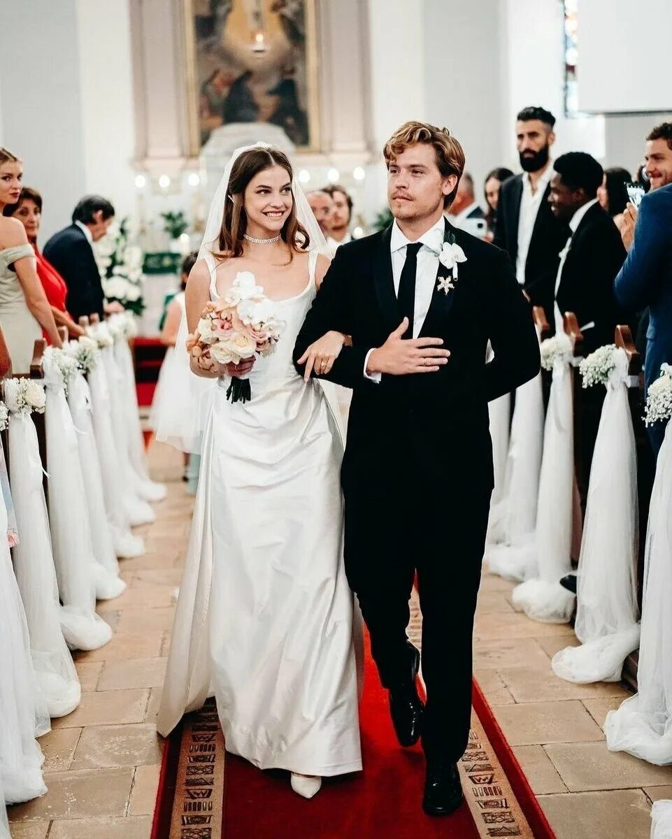 Justin Bieber married Hailey Baldwin Celebrity wedding dresses, Celebrity bride,