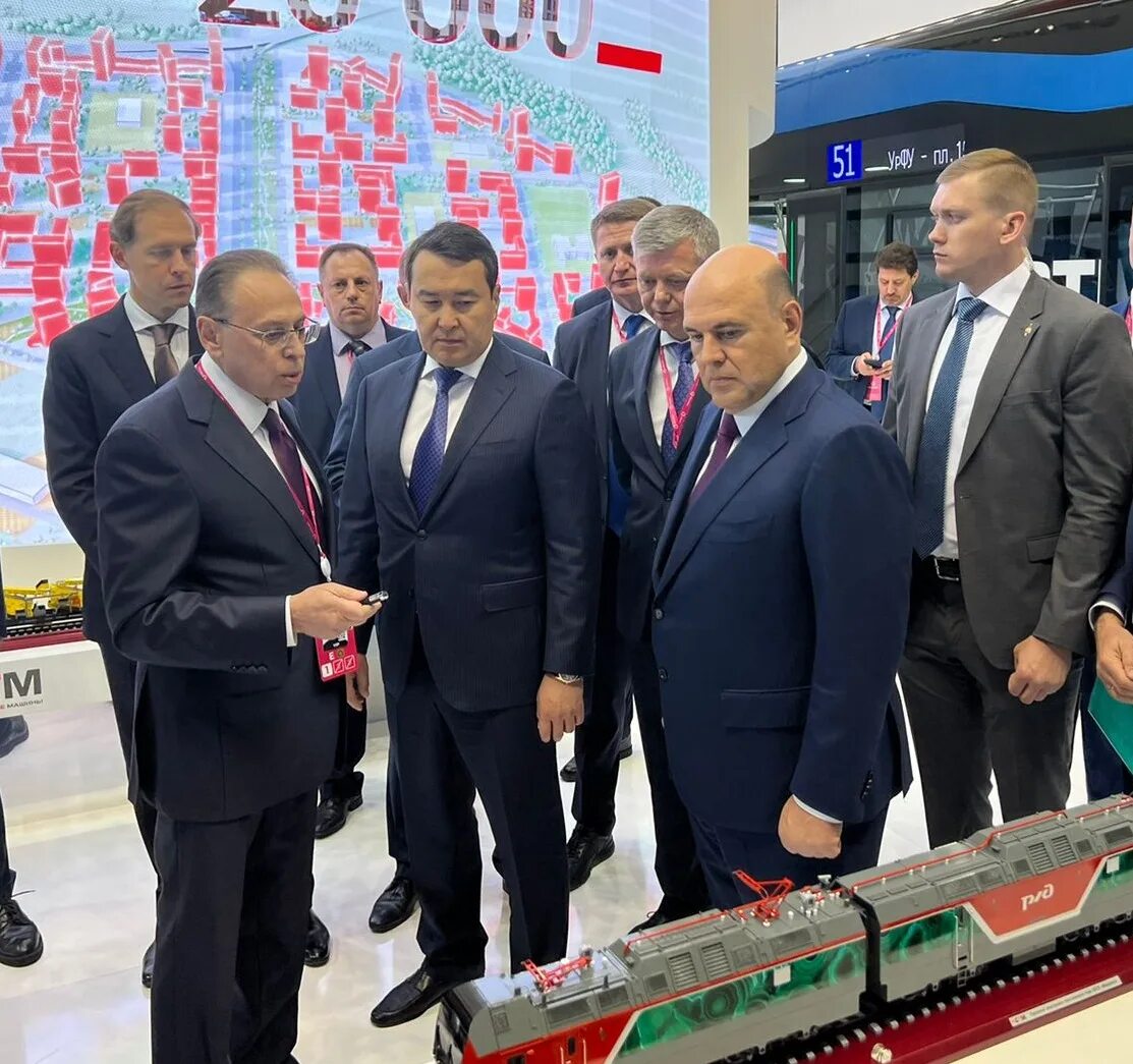 Кубок иннопром 2025. Иннопром 2025. группа синара. иннопром 2025 стенд татарстан.