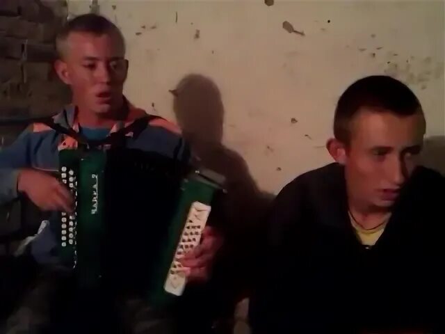 Баянист уходит. Прости прощай гармонь. Прощайте скалистые горы на гармони. Прости прощай гармонь. Прости прощай гармонь.