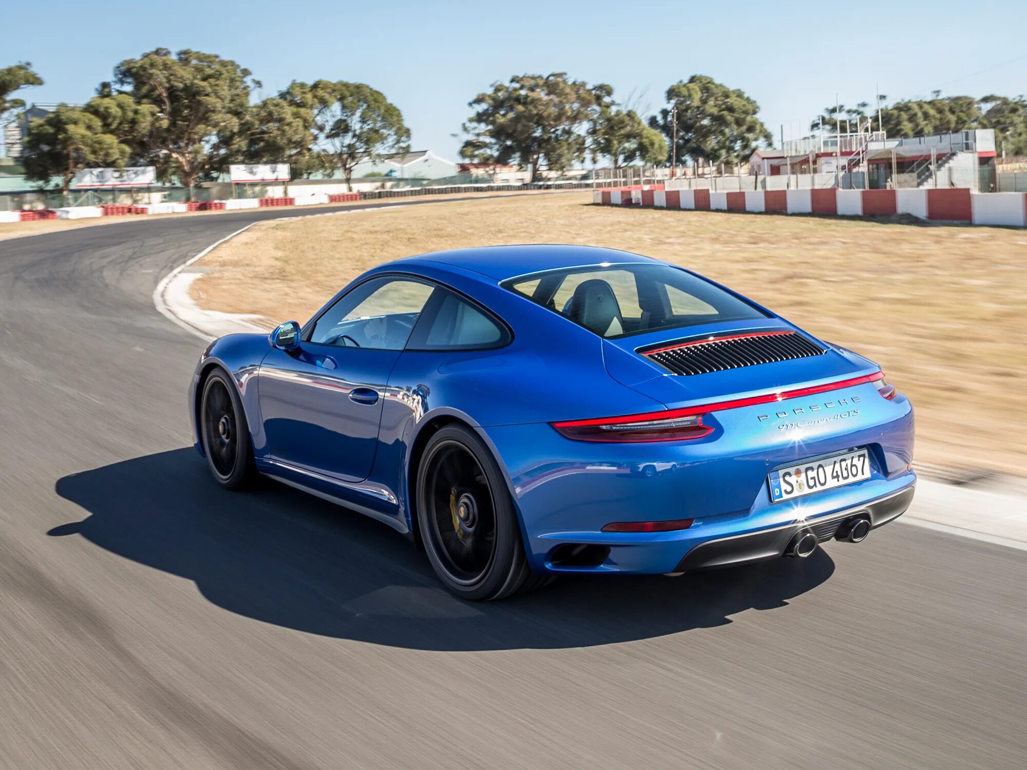 Porsche 911 gts. 911 gts. порше 911 gts 2022. порше 911 carrera gts. порше 911 каррера gts 2023.