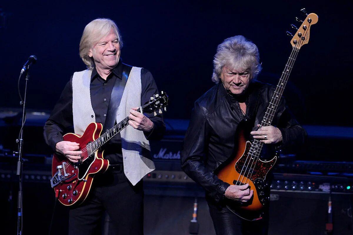 Blues mood. Moody blues. группа the moody blues. джастин хейуорд. justin hayward john lodge blue jays 1975.