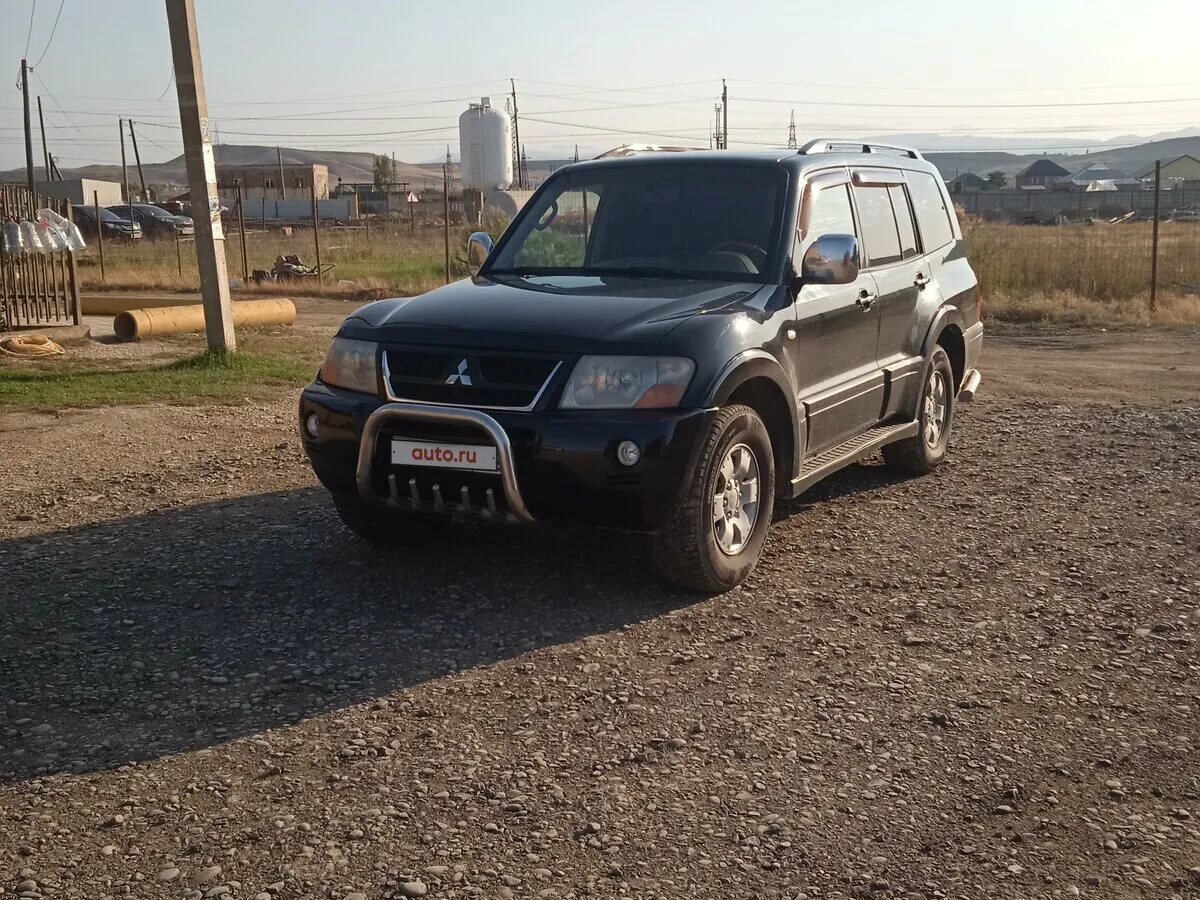 Автомобили с пробегом паджеро. Паджеро 3 черный. Паджеро цвет a39. Паджеро 2003. Конкуренты Паджеро 3.