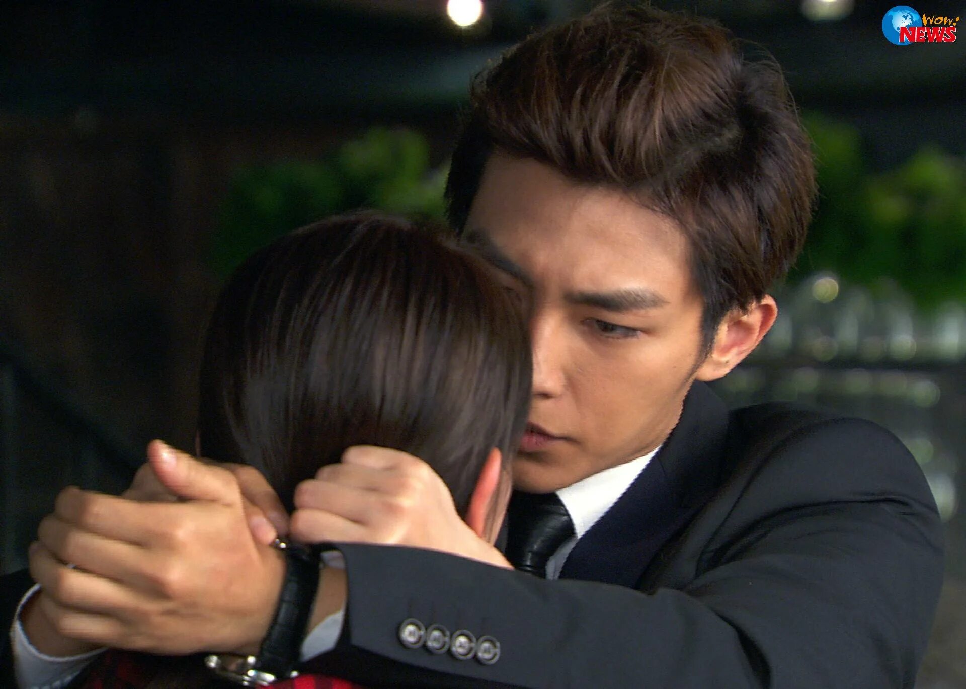 Кореан драма поцелуй. Лакорны босс. Дорама плохие парни поцелуй. Лучший возлюбленный дорама. Влюбись в меня лакорн с русской.