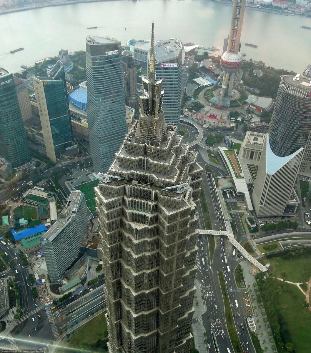 Какой самый высокий город. Башня Цзинь Мао. Цзинь Мао Шанхай. Небоскреб Цзиньмао (Jin Mao Tower). Башня Цзинь Мао (Jin Mao) - золотое здание успеха.