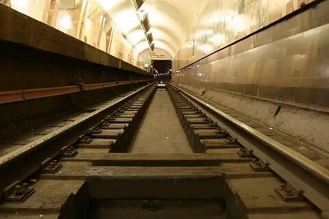 Если при падении на рельсы метро вы