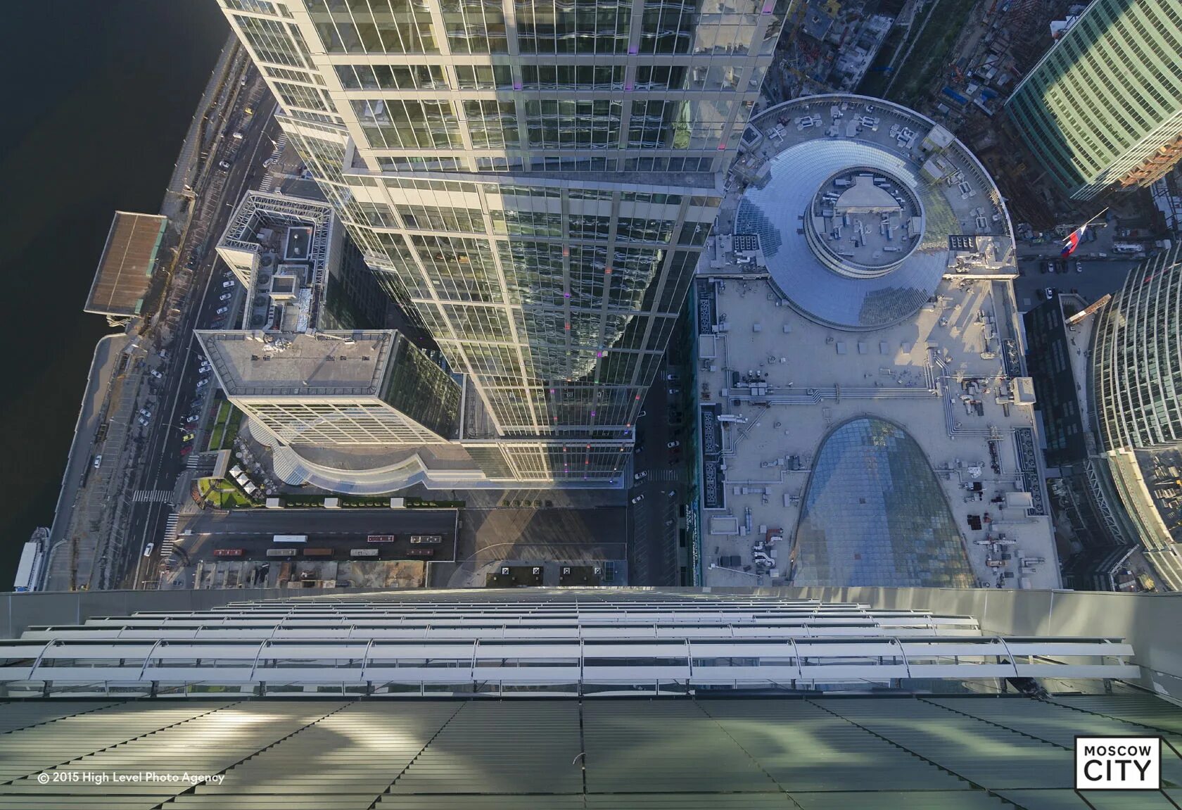 ммдц москва-сити. хостел хай левел москва. High level москва сити. Moscow city дрон. башня империя в москва сити хостел.