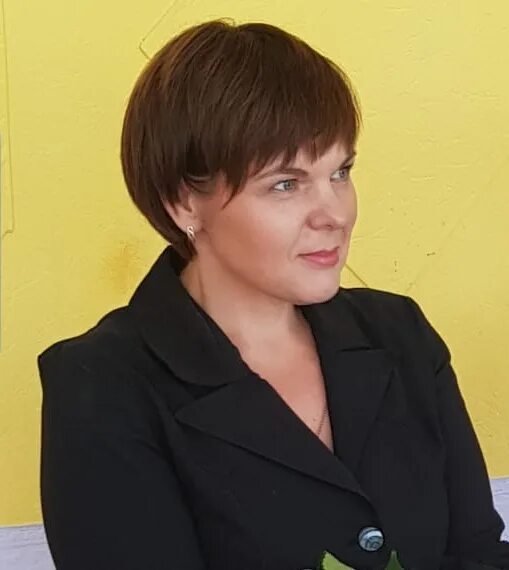 заместитель директора в школе. антошина ирина викторовна. веселова елена ивановна директор школы 61 курск. агаркова альбина геннадьевна шарыпово. ермоленко римма евгеньевна.