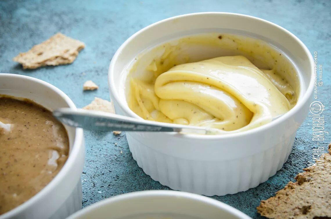 домашний плавленный сыр. рецепт сыра из молока и творога. домашний плавленный сыр из творога. как приготовить плавленный сыр пошаговый рецепт. домашний сыр из творога.