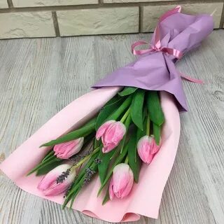 Маленький букет тюльпанов