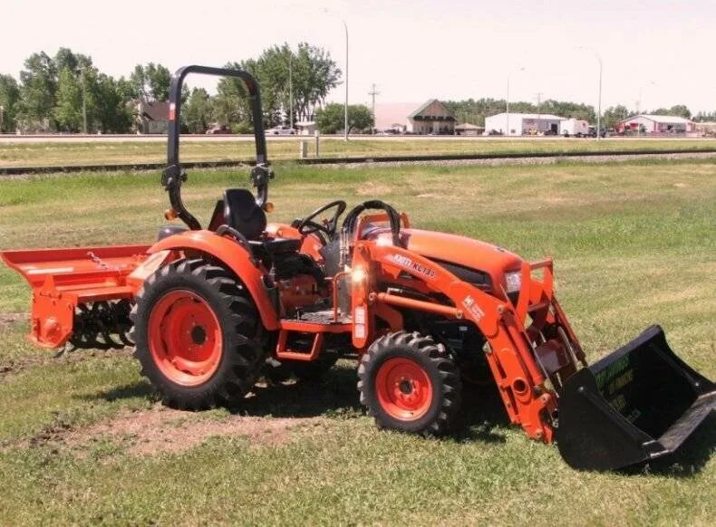 Трактора мини город. Mini traktorlar. Mini traktorlar 2024. Mini Traktor 950ga. Zubr Mini traktorlar.