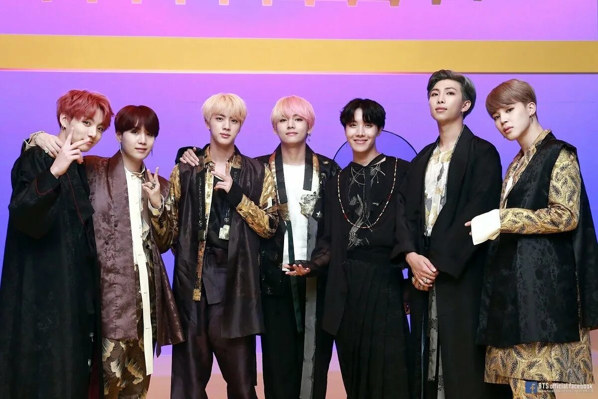 Клипы группы бтс. Группа БТС 2019. БТС Idol. Идол группа БТС. BTS festa 2019.