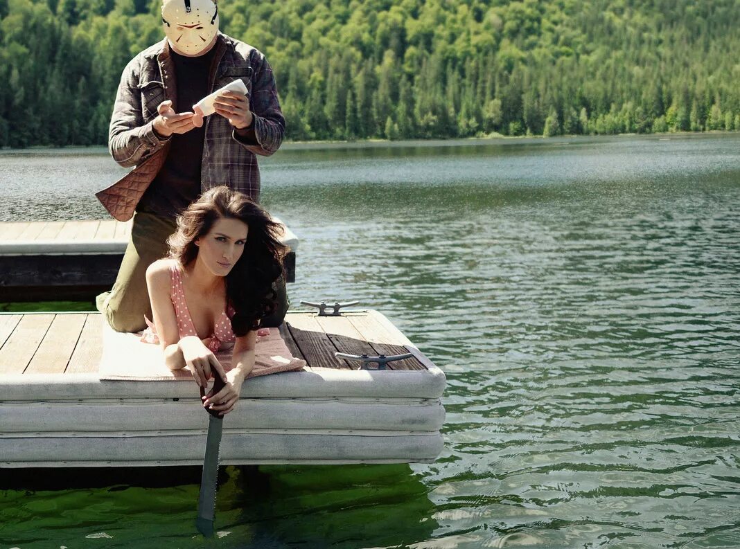 Любовь в необычных местах. Сериал взаперти нетфликс. Майкл майерс и лори строуд 18. Я плюю на ваши могилы 1 фильм 2010. Фотосессия сумасшествие.